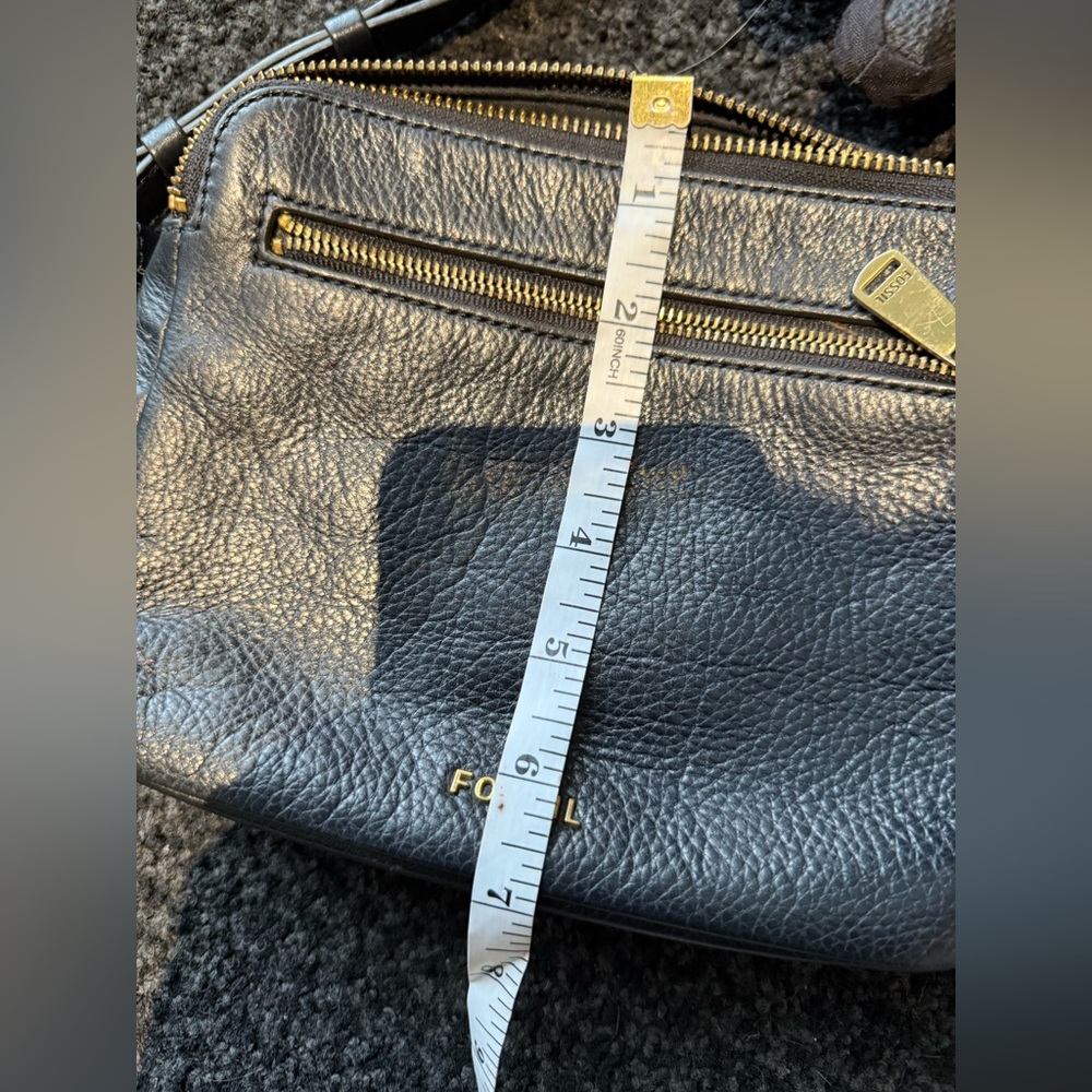 Fossil Black piper toaster pebbled Leather Crossbody with Gold Accents - Picture 6 of 16